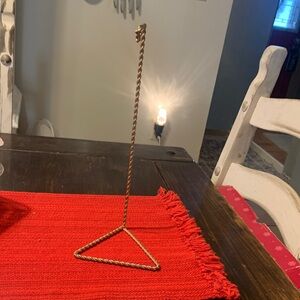 Elegant Gold Metal Display Stand